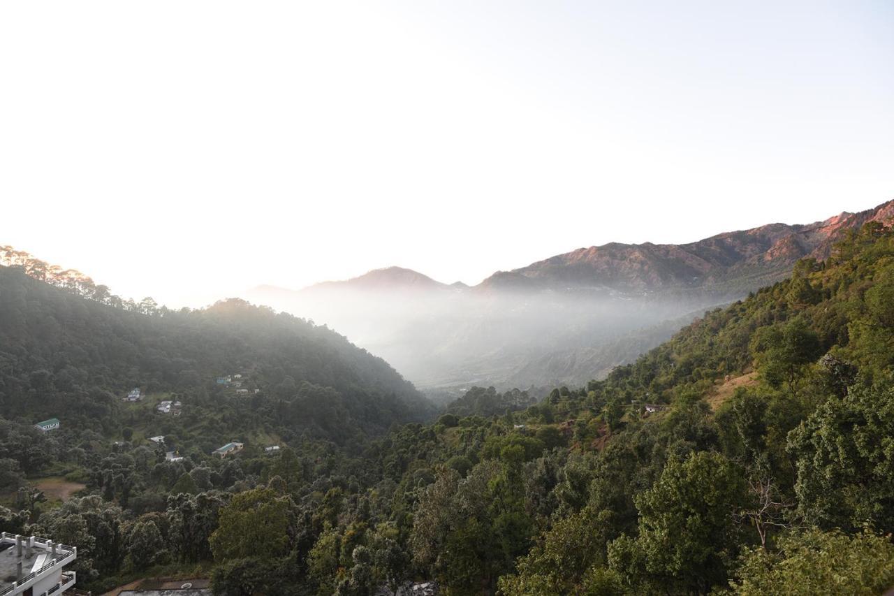 Green Roof Hotel Nainital Extérieur photo