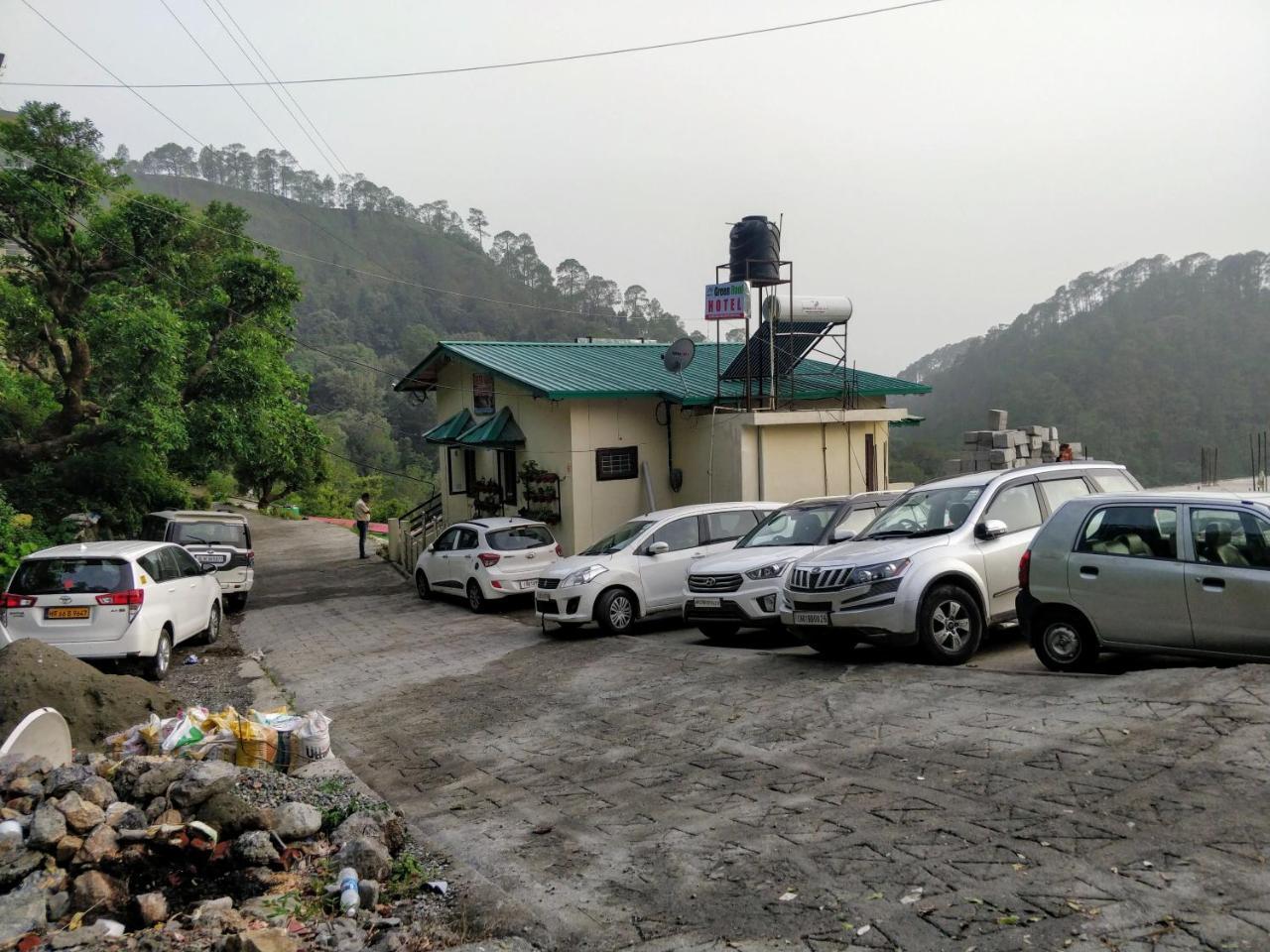Green Roof Hotel Nainital Extérieur photo